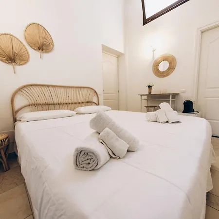 Dalila Apulian Guest house *